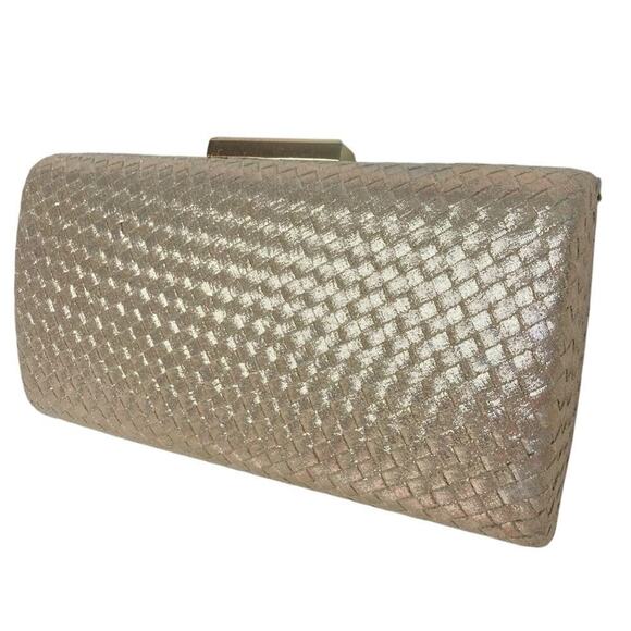 SONDRA ROBERTS Gold Basket Weave Clutch - Picture 10 of 12